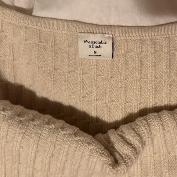 Abercrombie & Fitch Off-the-Shoulder Cream Sweater - Picture 3 of 5